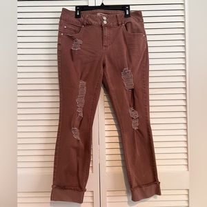 ⭐️HP ⭐️Woman's Size 8 Plum Destroyed Cuff Capris